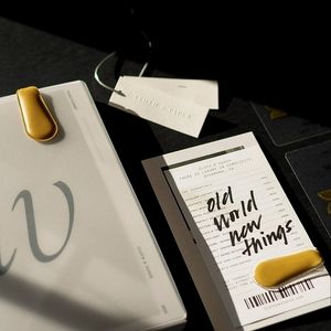 CLOTH & PAPERCLIP DUO | MANUKA 17